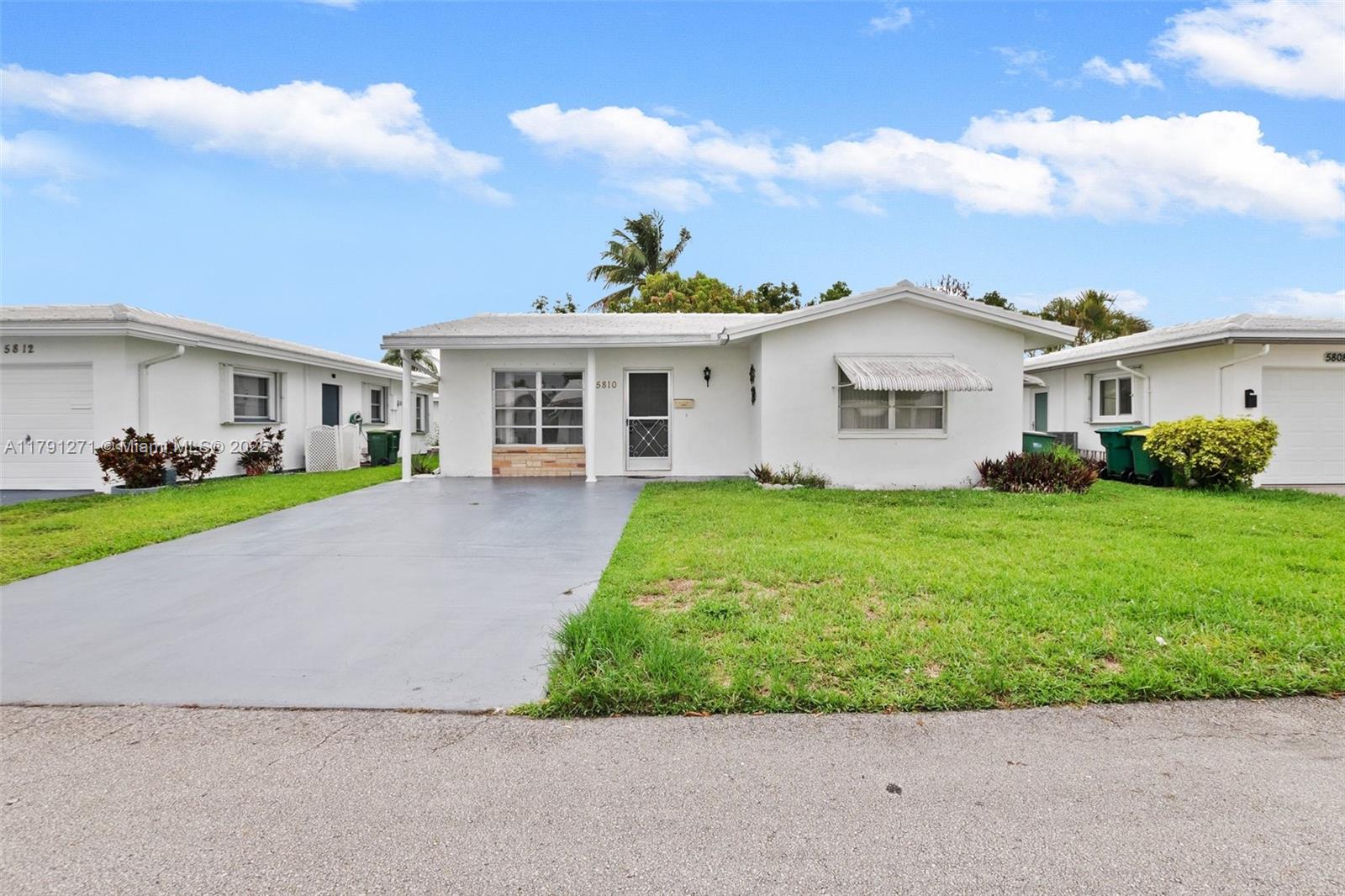 Property for Sale at 5810 Nw 82nd Ter, Tamarac, Broward County, Florida - Bedrooms: 2 
Bathrooms: 2  - $299,000