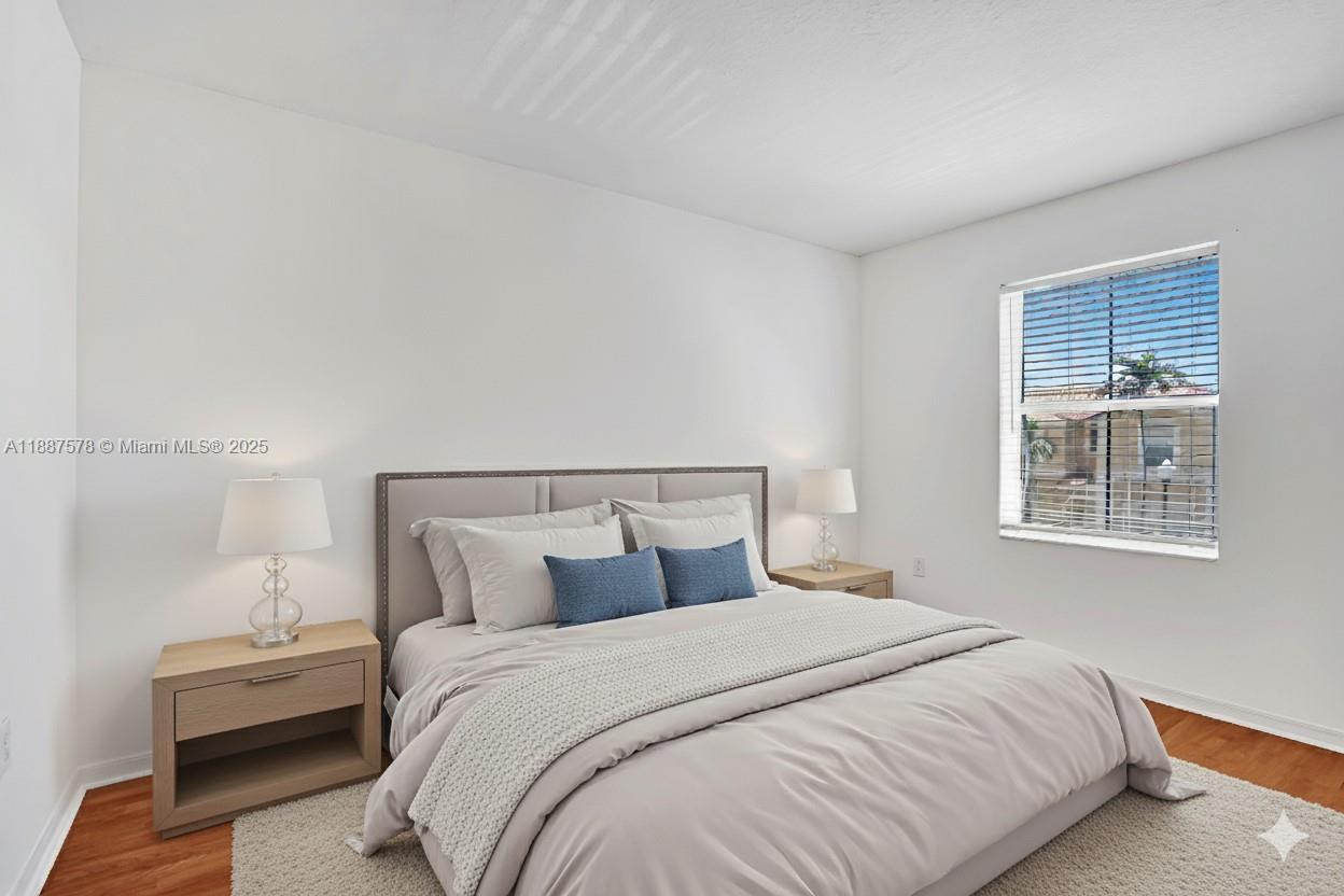 MELROSE POINT CONDO - Residential