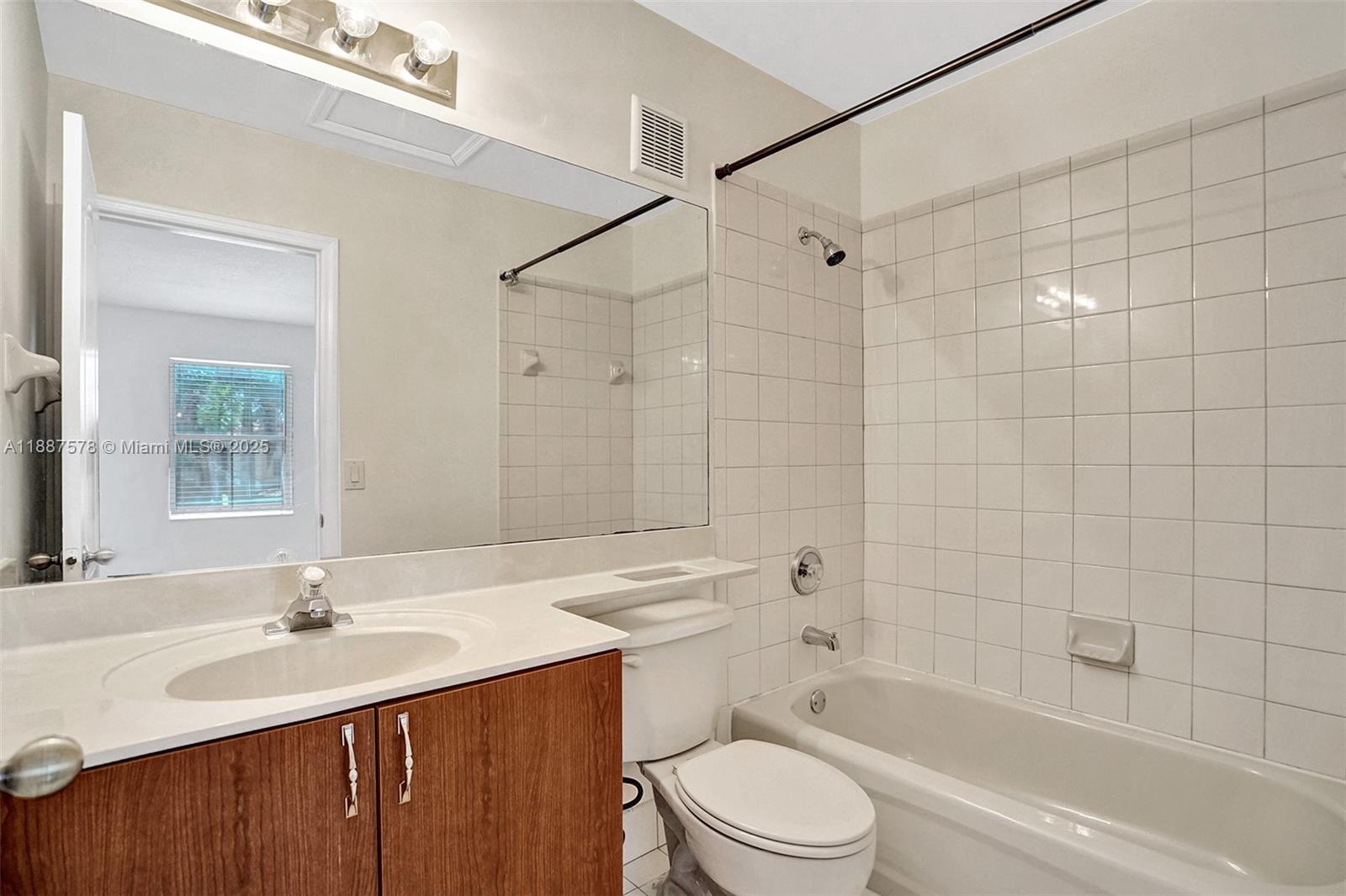 MELROSE POINT CONDO - Residential