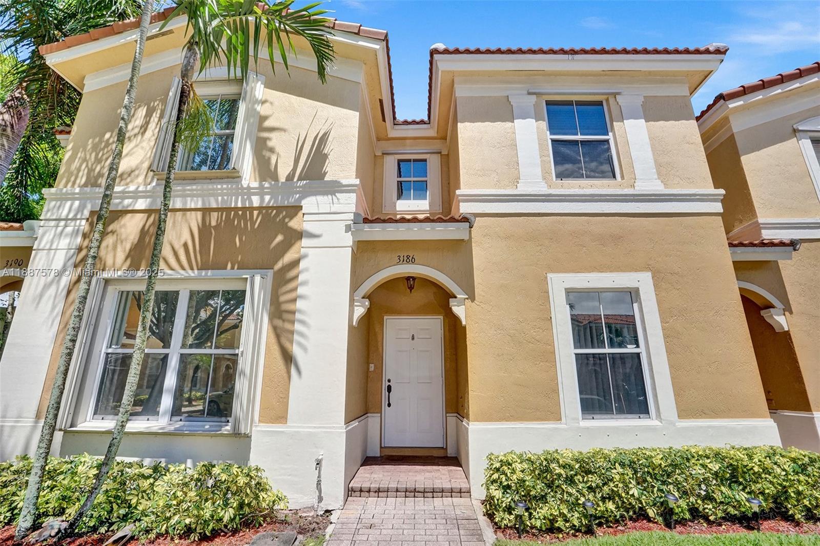 MELROSE POINT CONDO - Residential