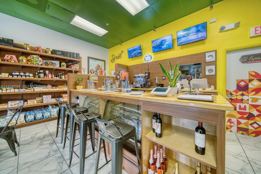 Restaurant with tremendous potential for any cook of any nationality. The location has a full commercial kitchen. All licenses are up to date, including beer +. wine. Centrally located right off the new expressway 878 southbound extension and the Tamiami airport. HD Video is available. CALL US ANYTIME, WE PICK UP!