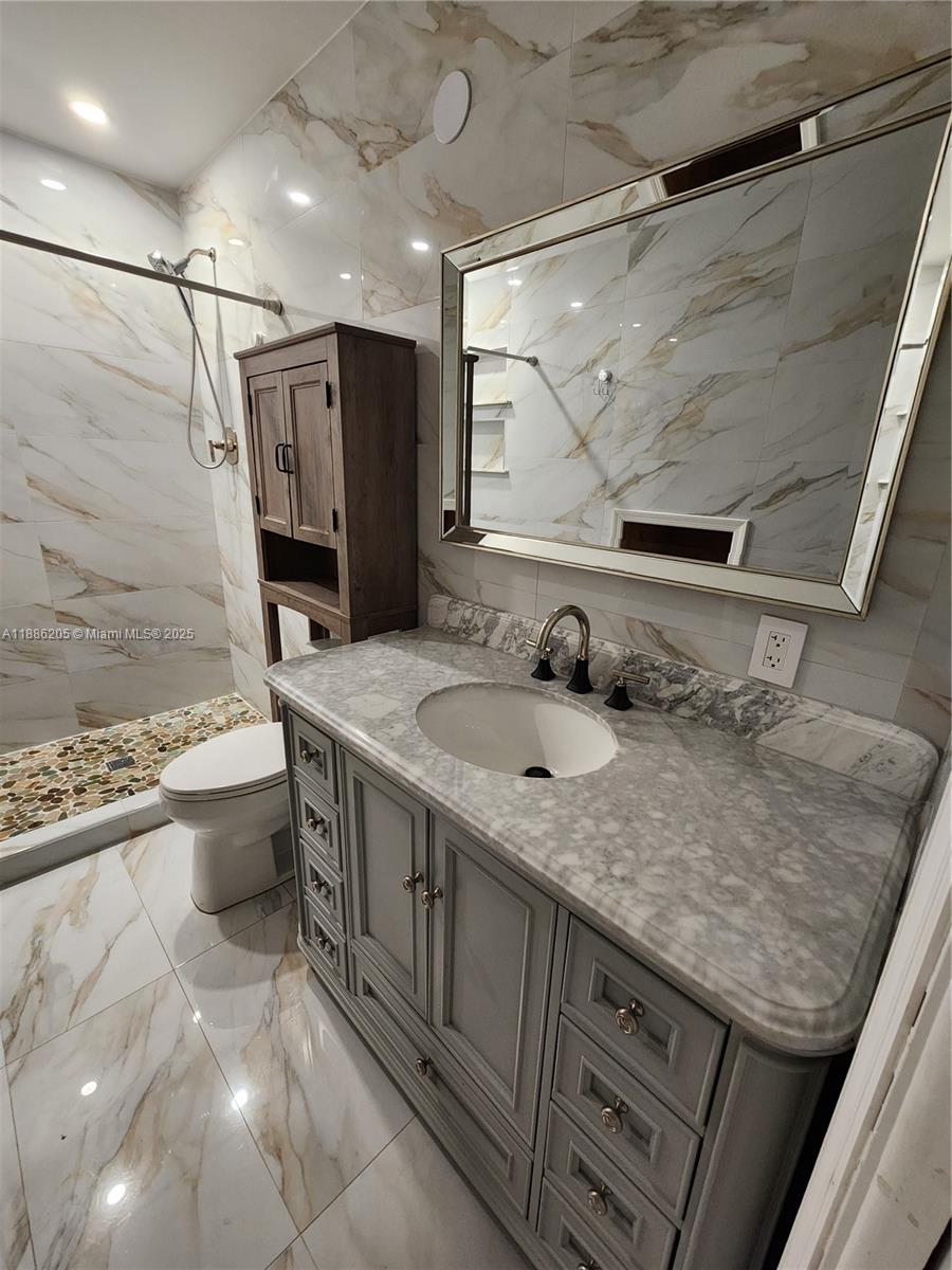 ARCHWOOD-AMD PLAT - Residential Lease