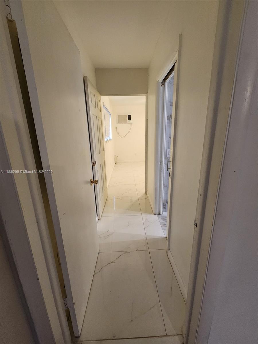 ARCHWOOD-AMD PLAT - Residential Lease