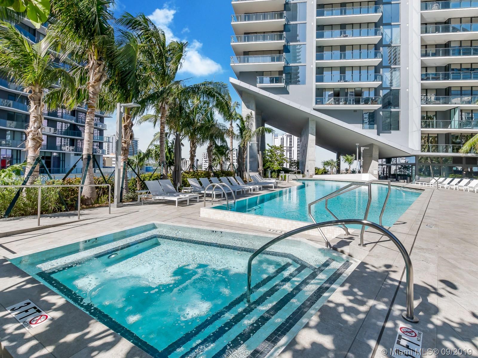 RISE CONDO - Residential