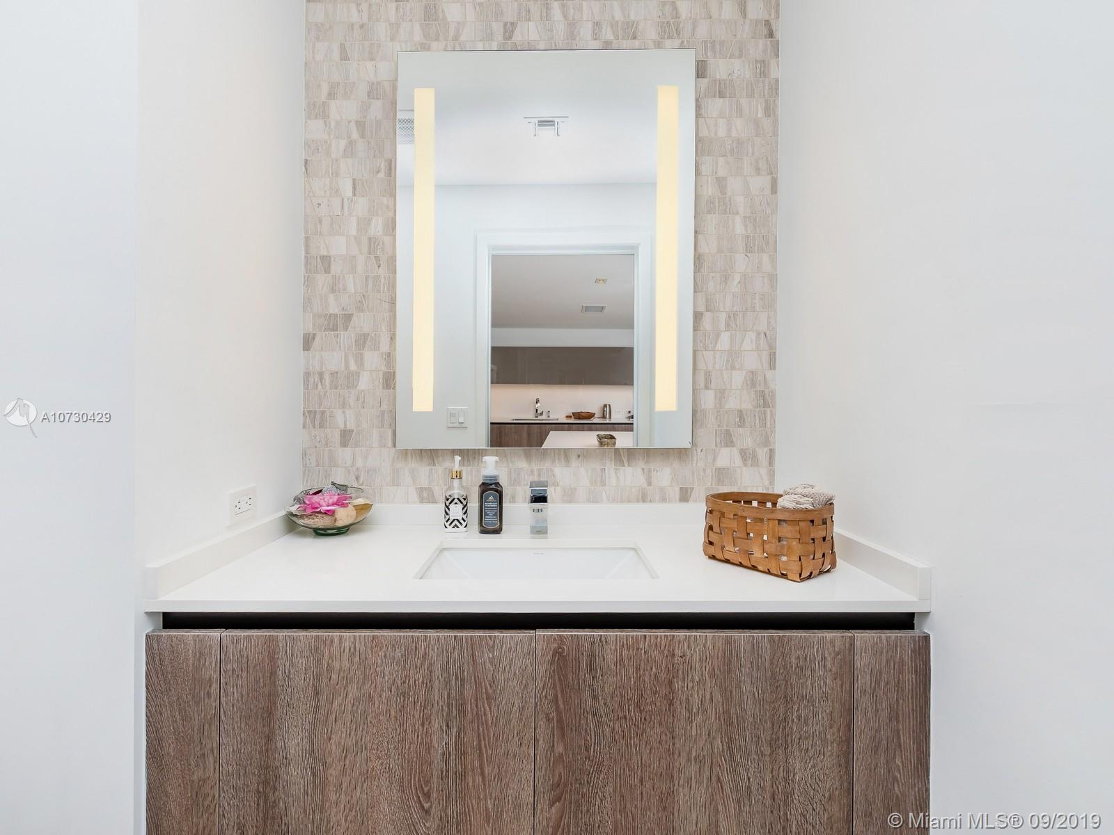 RISE CONDO - Residential