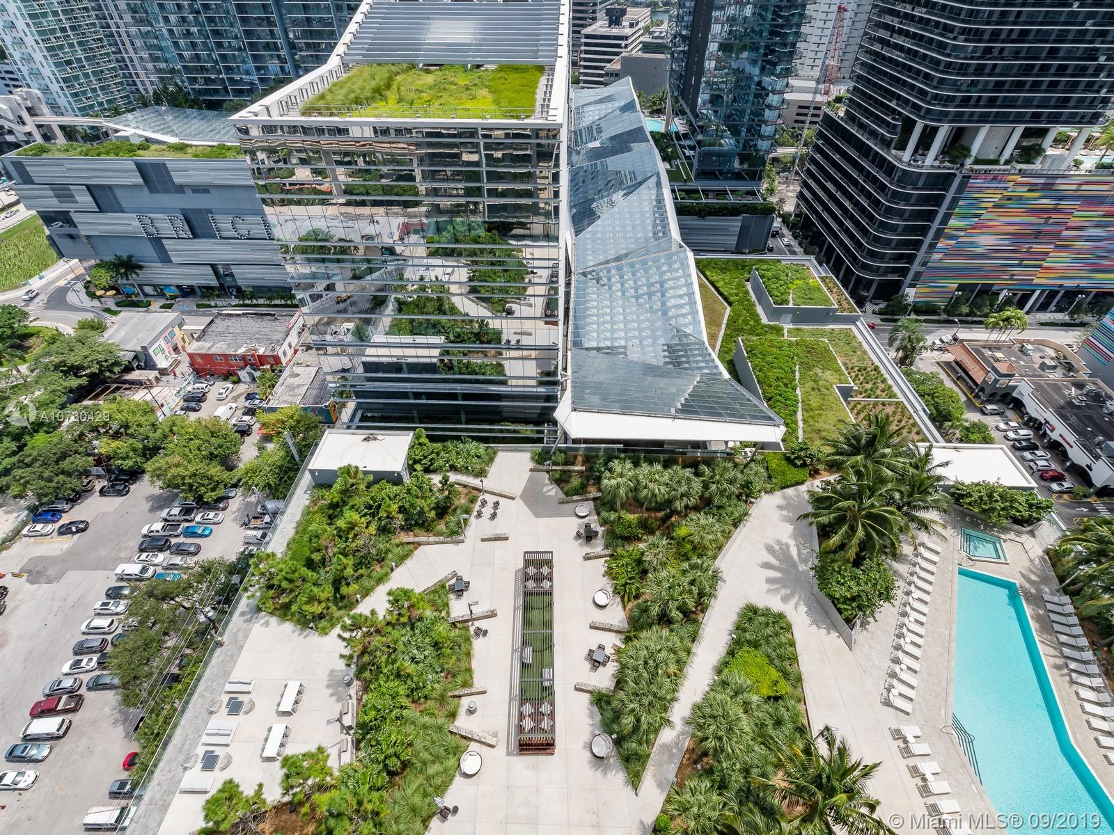 RISE CONDO - Residential