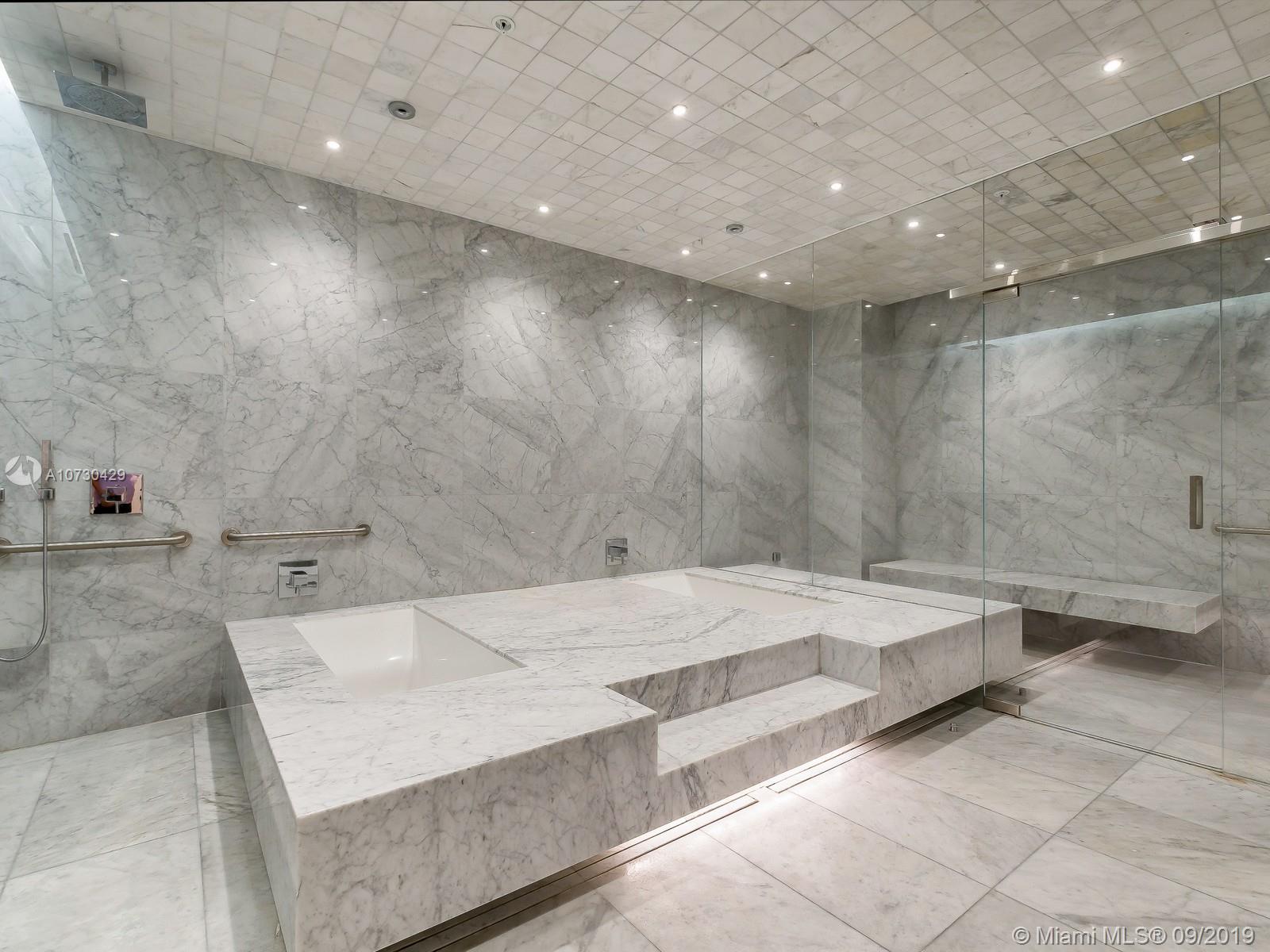 RISE CONDO - Residential