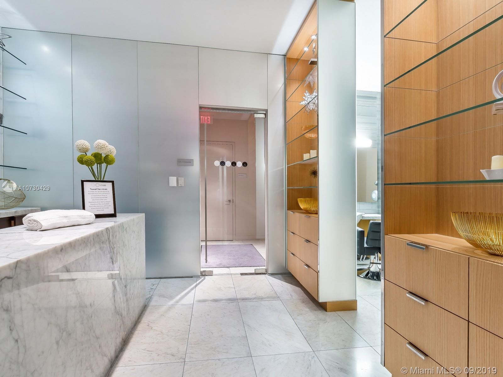 RISE CONDO - Residential