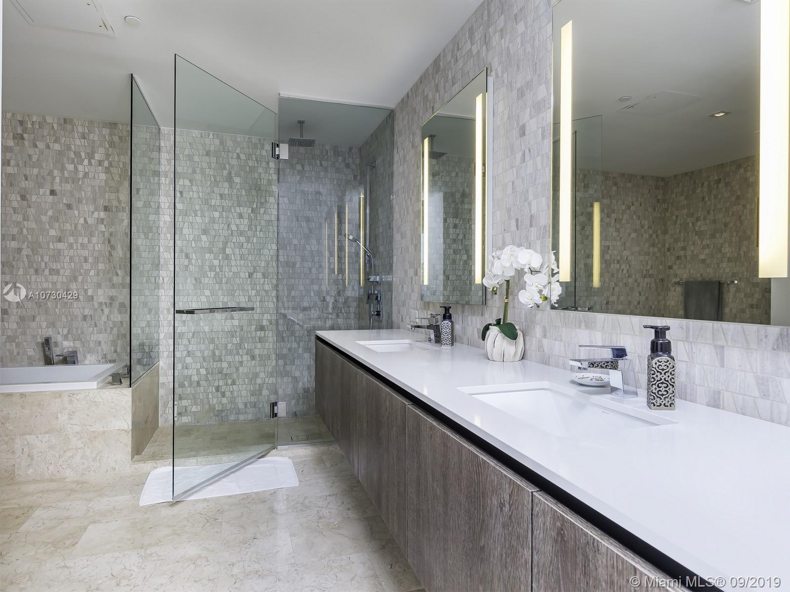 RISE CONDO - Residential
