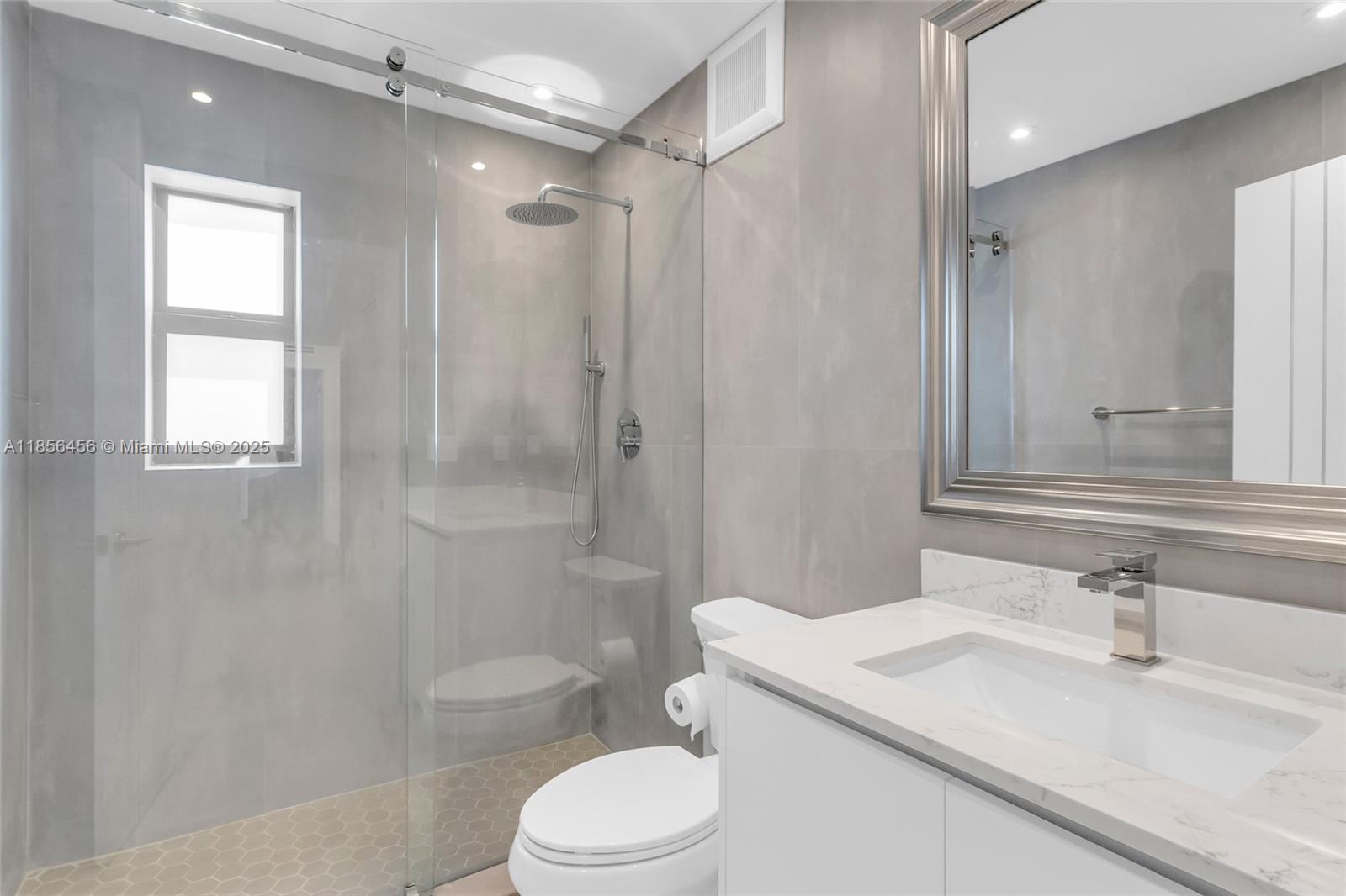 VILLA DORADA CONDO NO 2 - Residential