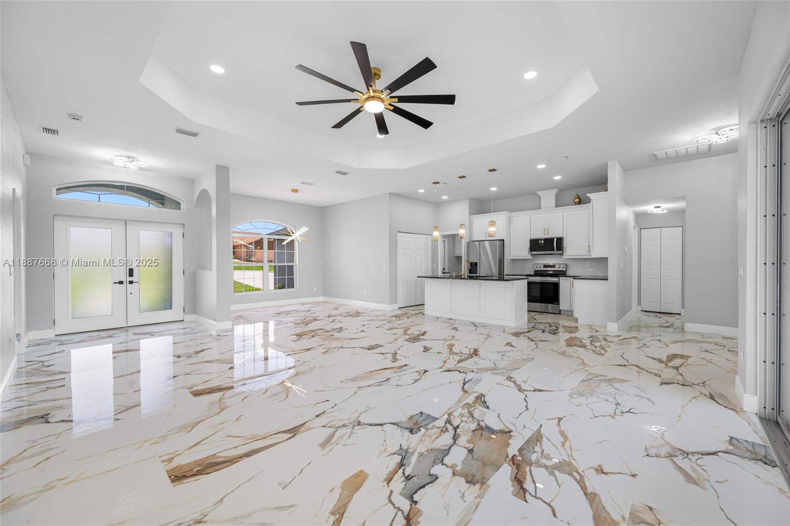 SPRING HILL - Residential