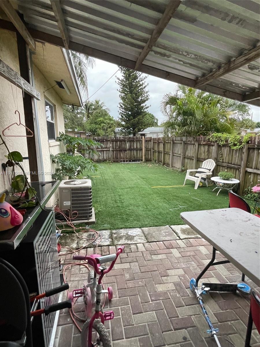 FLORAL HEIGHTS - Residential Income