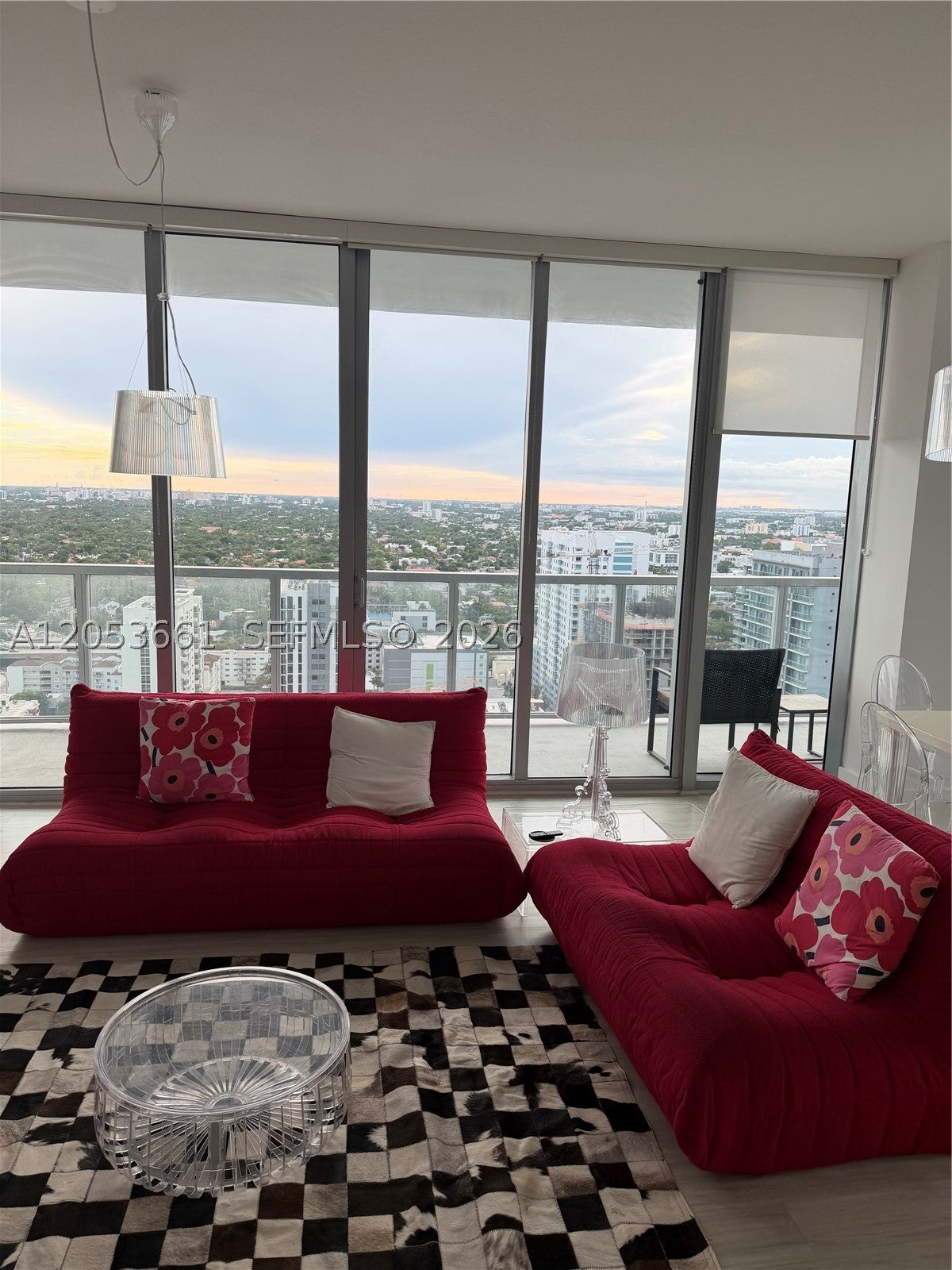 79 SW 12th St 3312-S