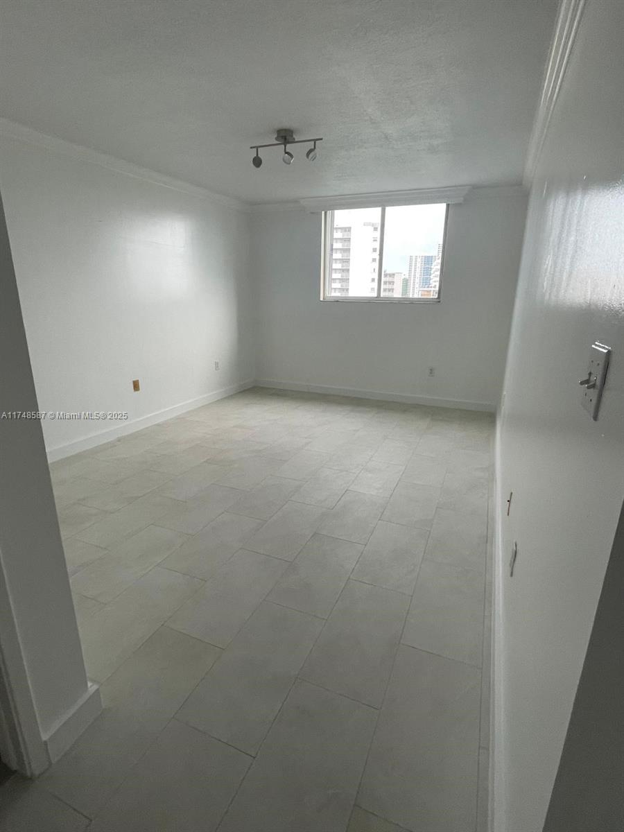 WEST BAY PLAZA CONDO - Residential
