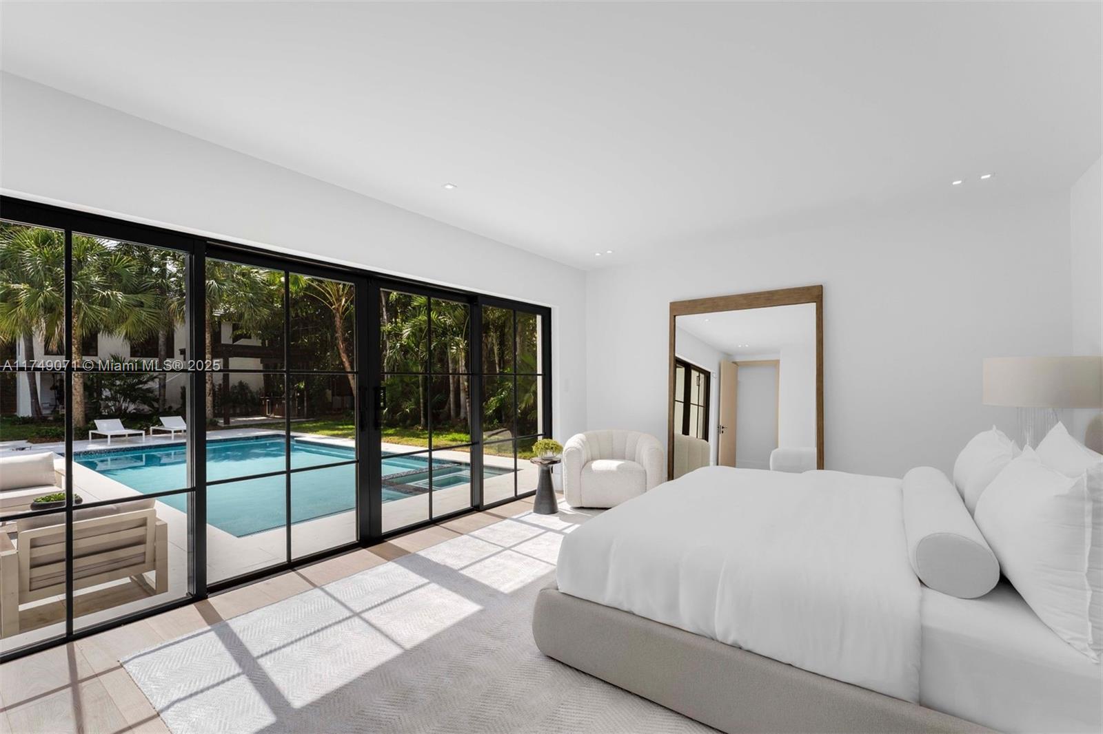 YE LITTLE WOODS 1ST ADDN - Residential