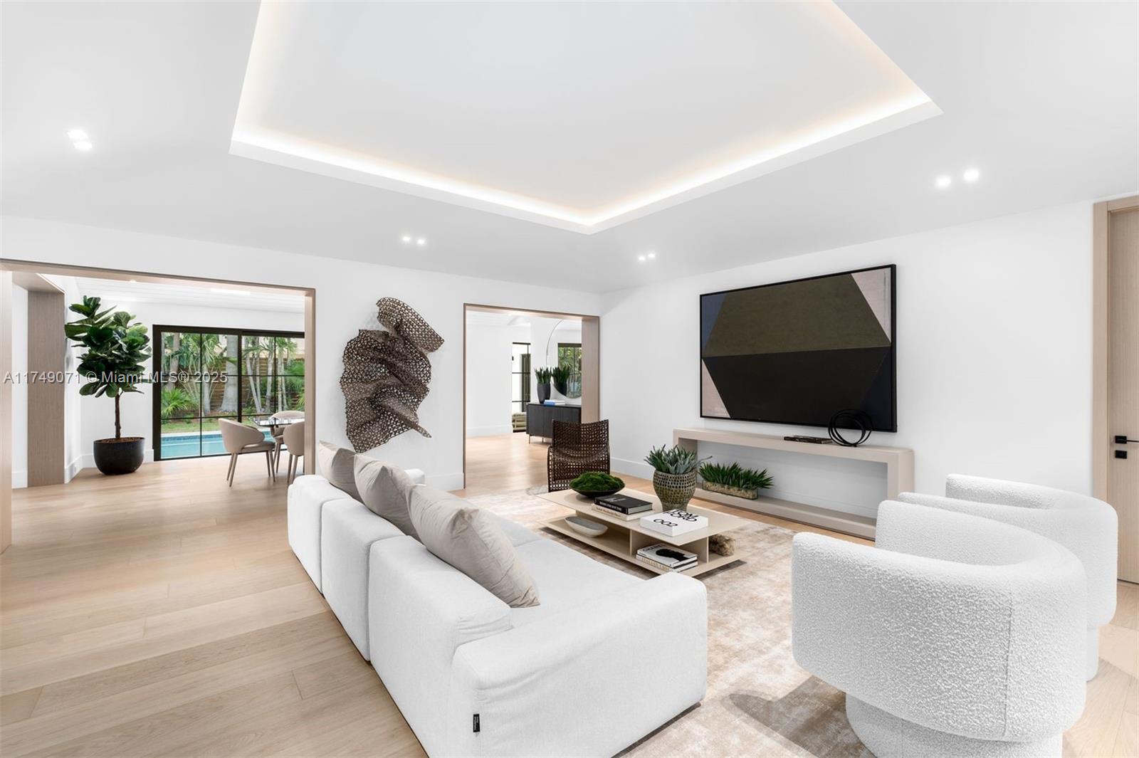 YE LITTLE WOODS 1ST ADDN - Residential