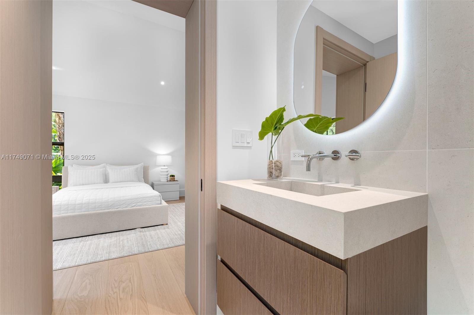 YE LITTLE WOODS 1ST ADDN - Residential