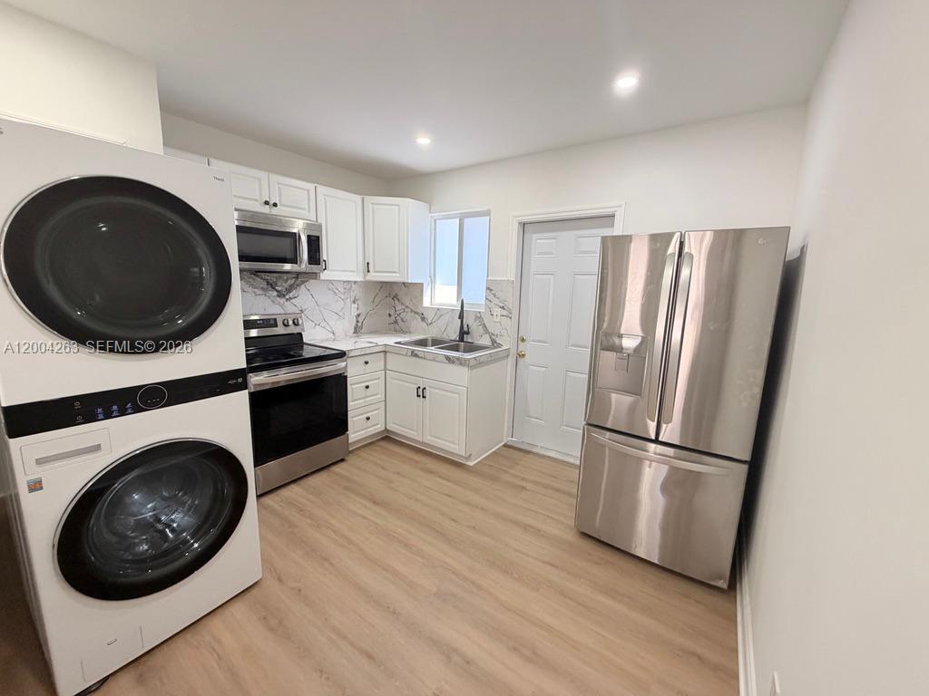 OLETA TERR N MIAMI BEACH - Residential Lease