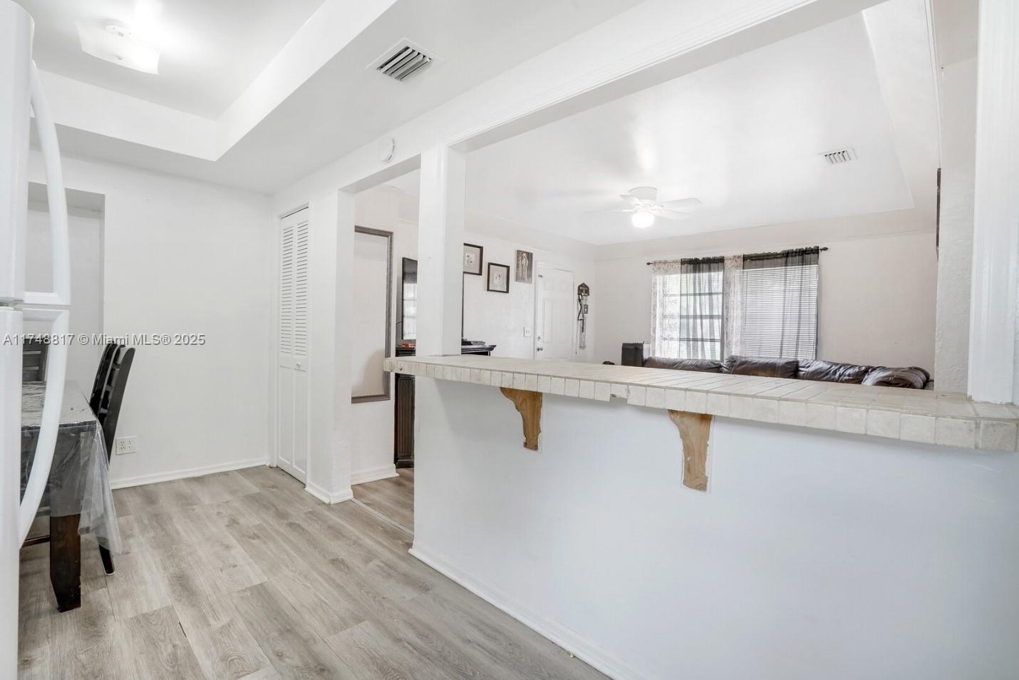 GREENACRES 2 - Residential Lease
