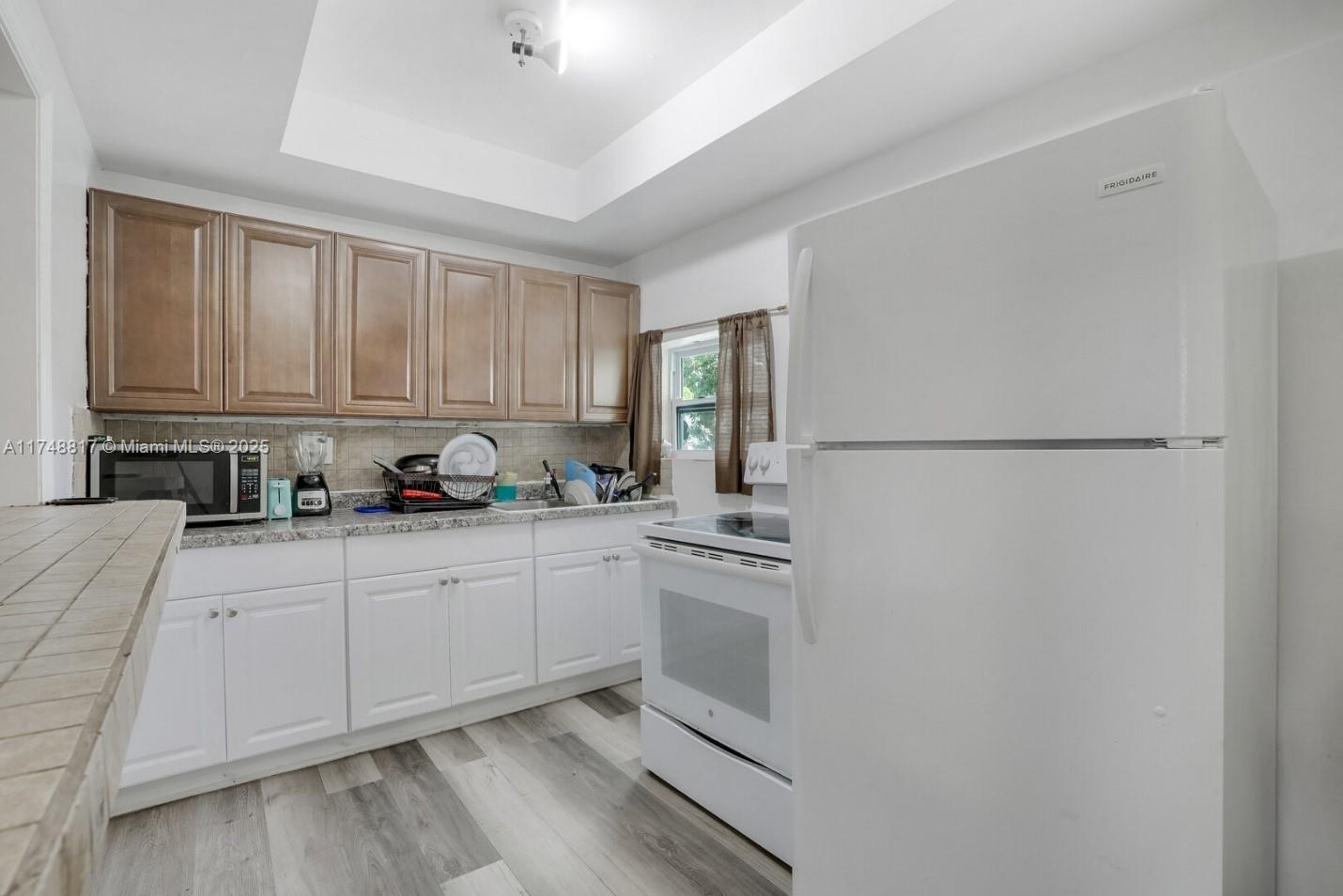 GREENACRES 2 - Residential Lease