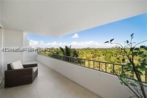155 Ocean Lane Dr 702