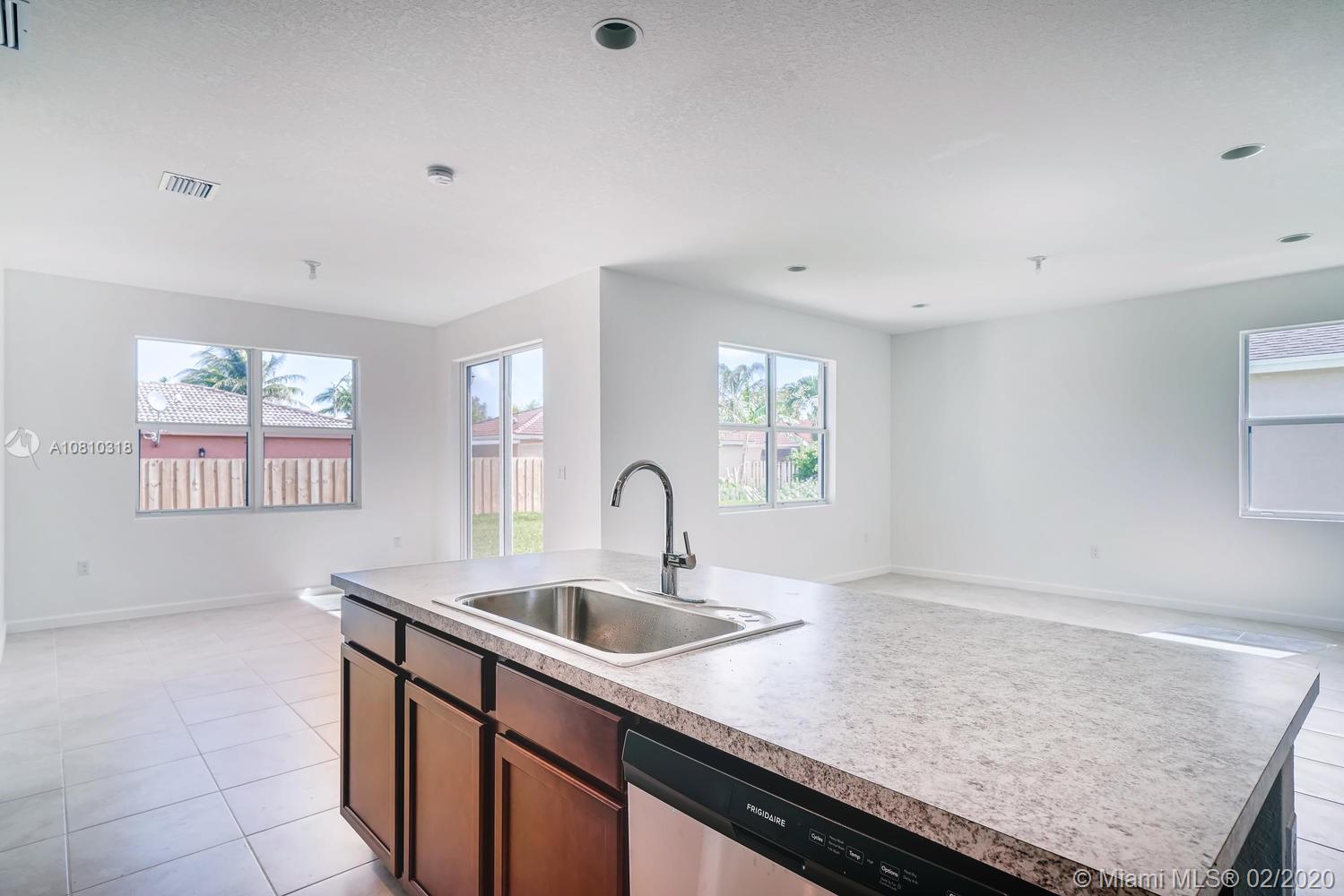Palms North - Residential