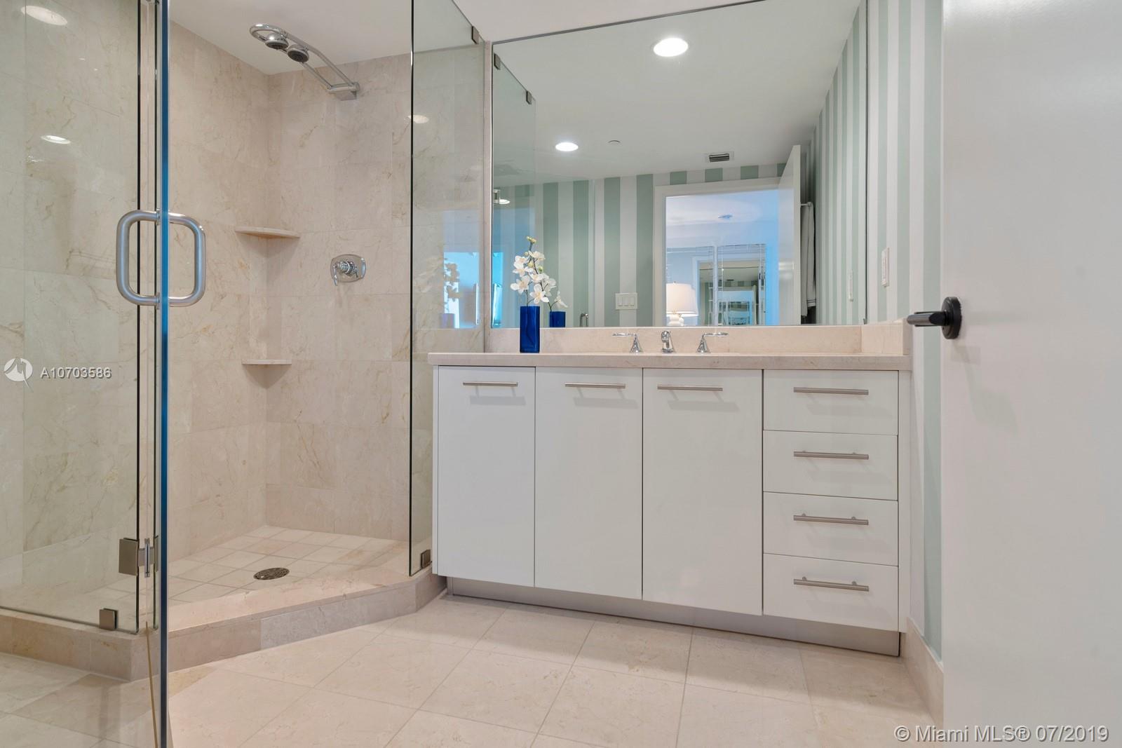 CENTRAL CARILLON BEACH CO - Residential Lease