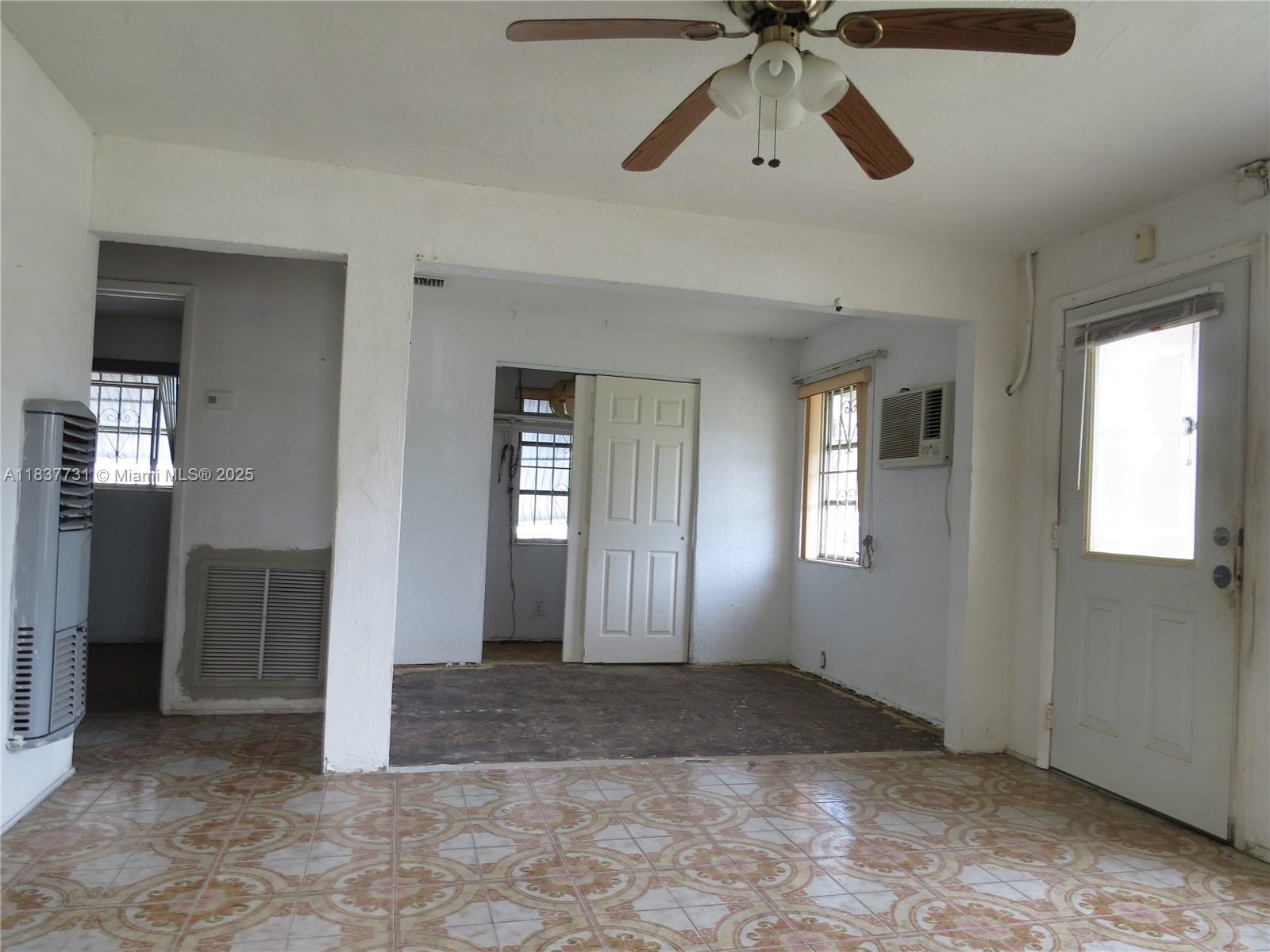 525 NW 16th St