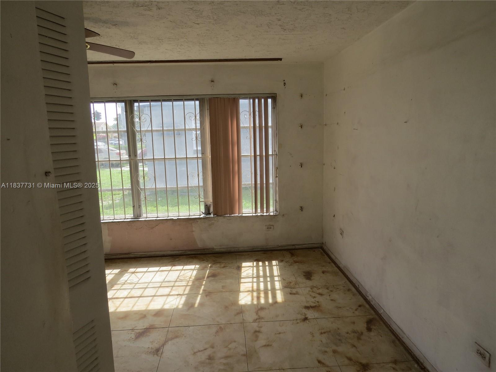525 NW 16th St