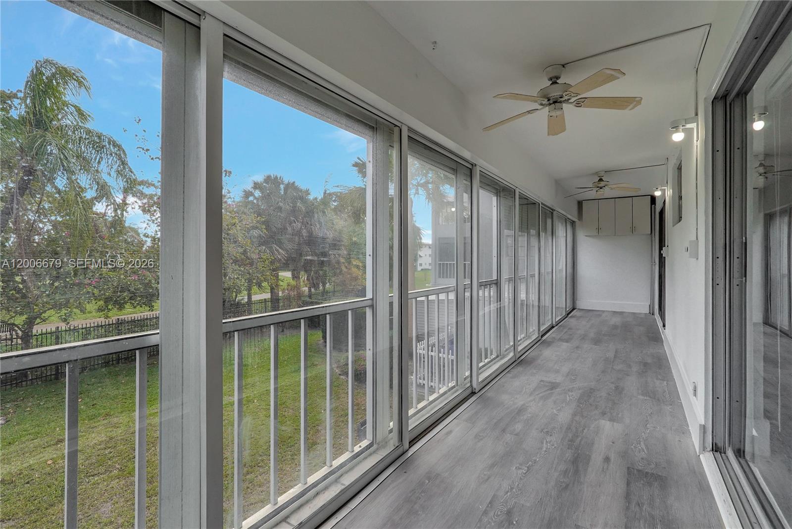 HILLCREST COUNTRY CLUB AP - Residential