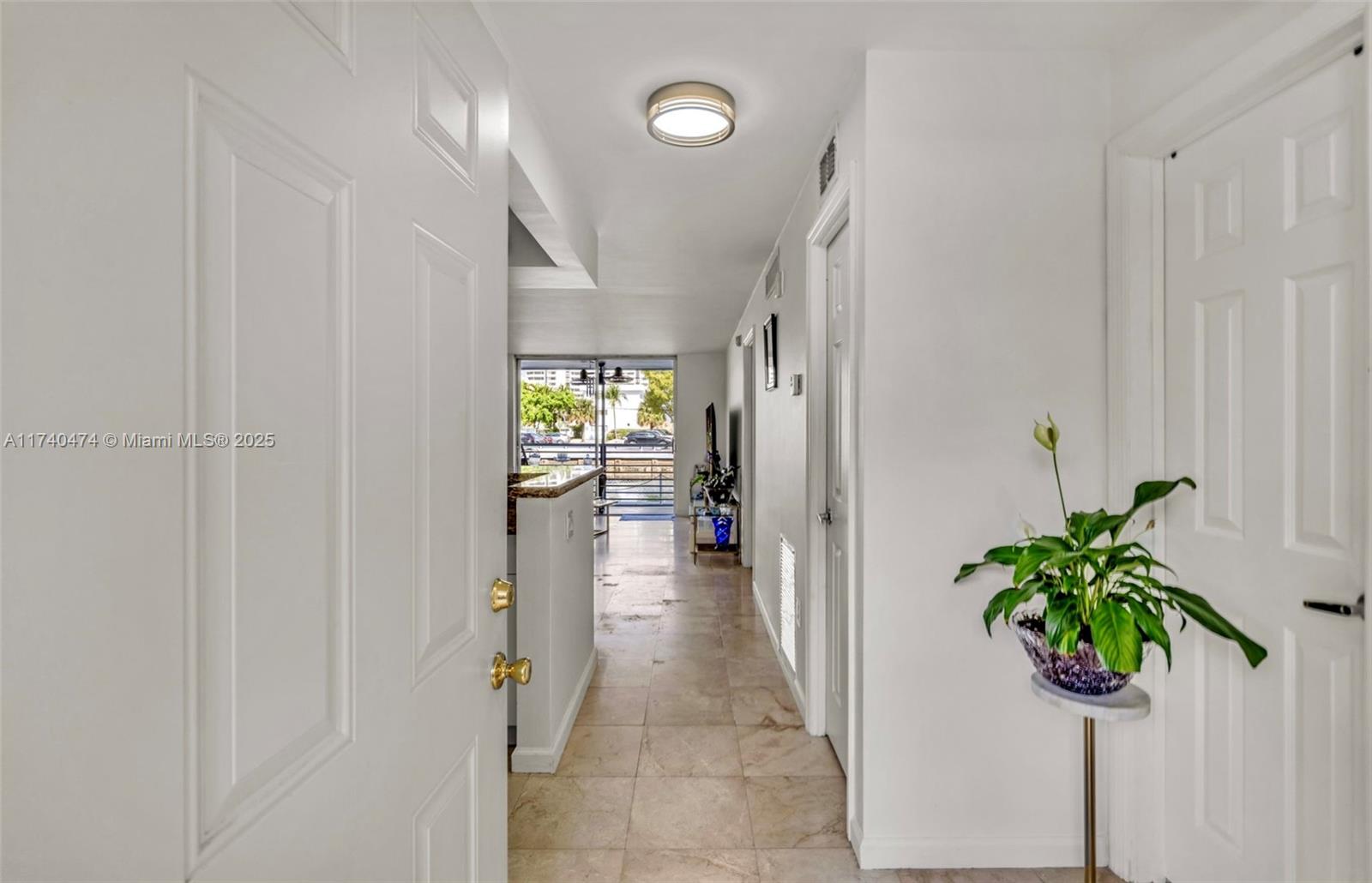 Eden Isles Condominiu - Residential