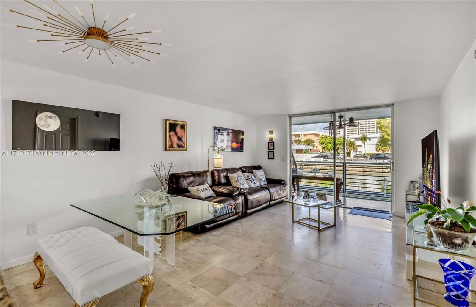 Eden Isles Condominiu - Residential