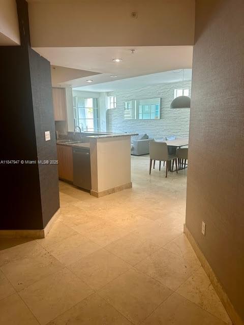 140 Meridian Ave 315