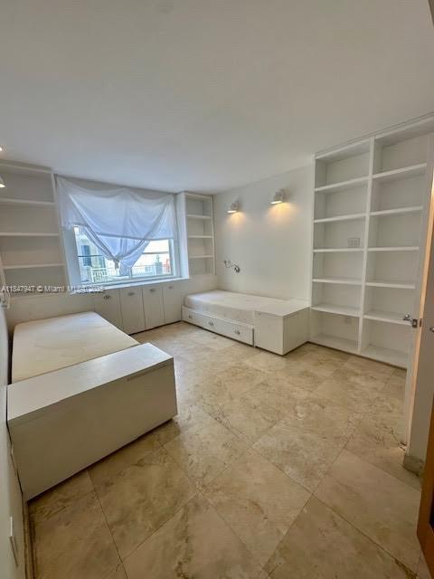 THE COURTS AT SOUTH BEACH - Residential Lease