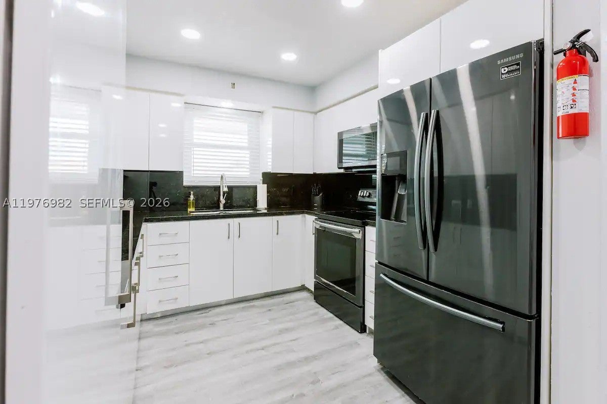 1647 NW 29th Ave
