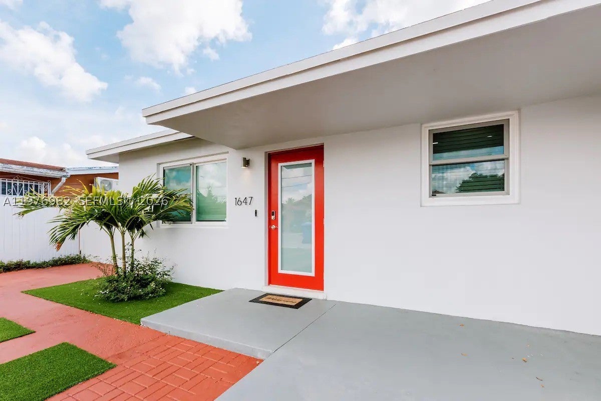 1647 NW 29th Ave