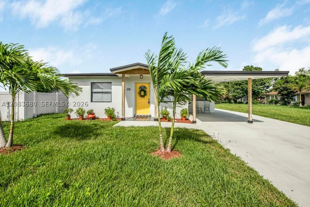 Photo of 218 SW 10th Ave, Delray Beach, FL 33444 (MLS # A12083680)