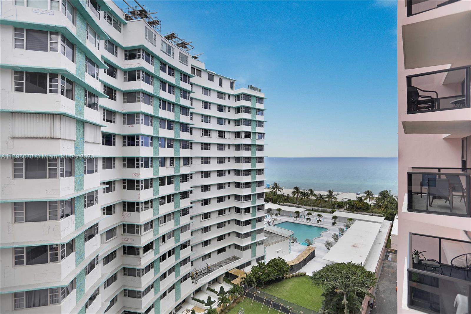 5225 Collins Ave 1216