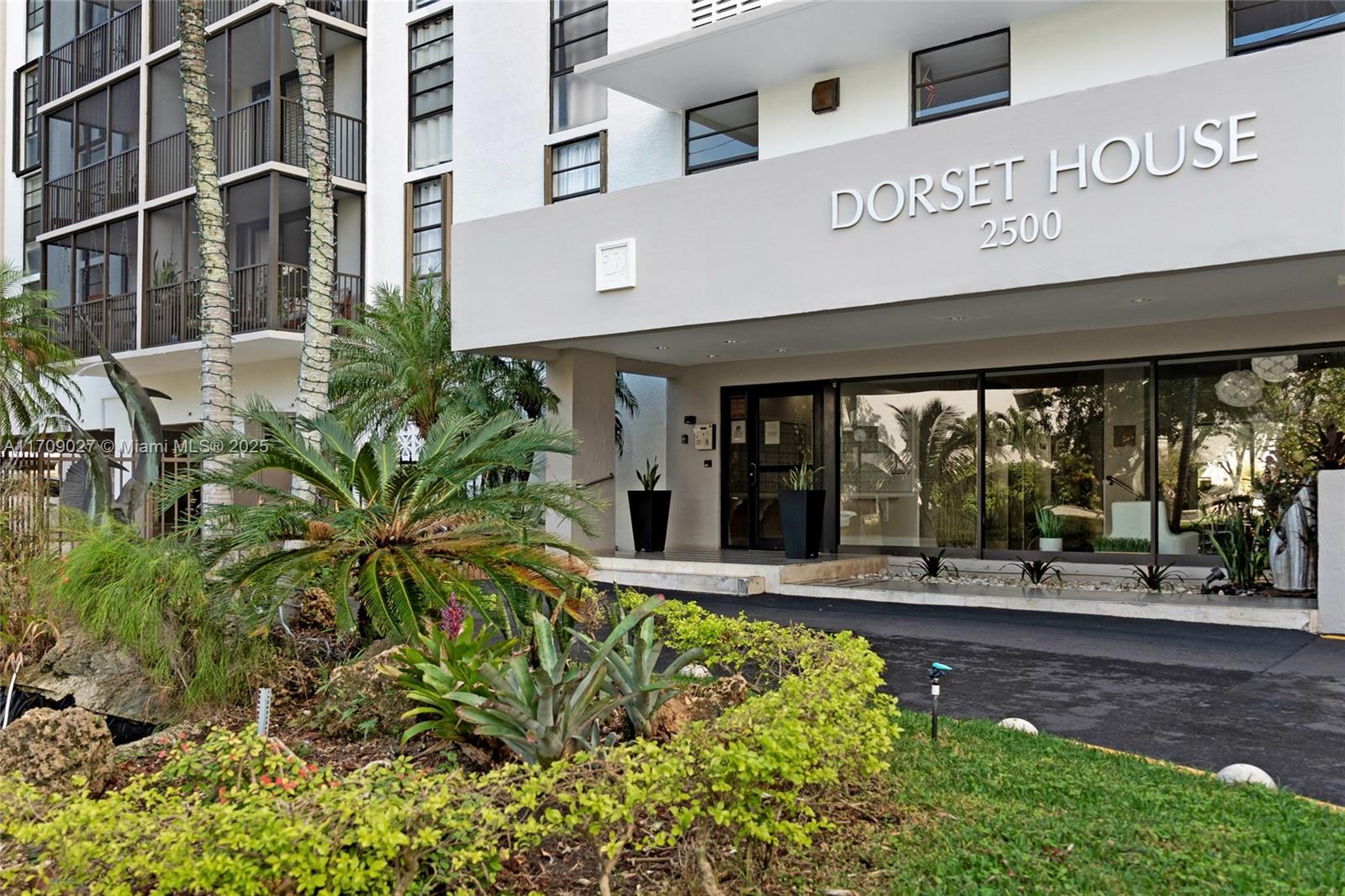 DORSET HOUSE CONDO - Residential