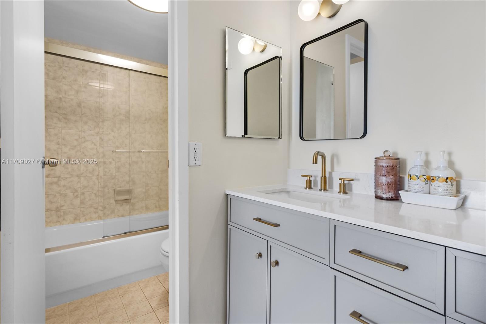 DORSET HOUSE CONDO - Residential