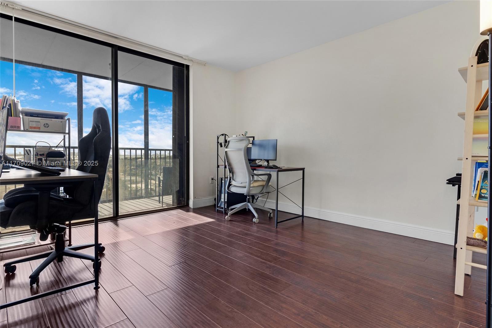 DORSET HOUSE CONDO - Residential