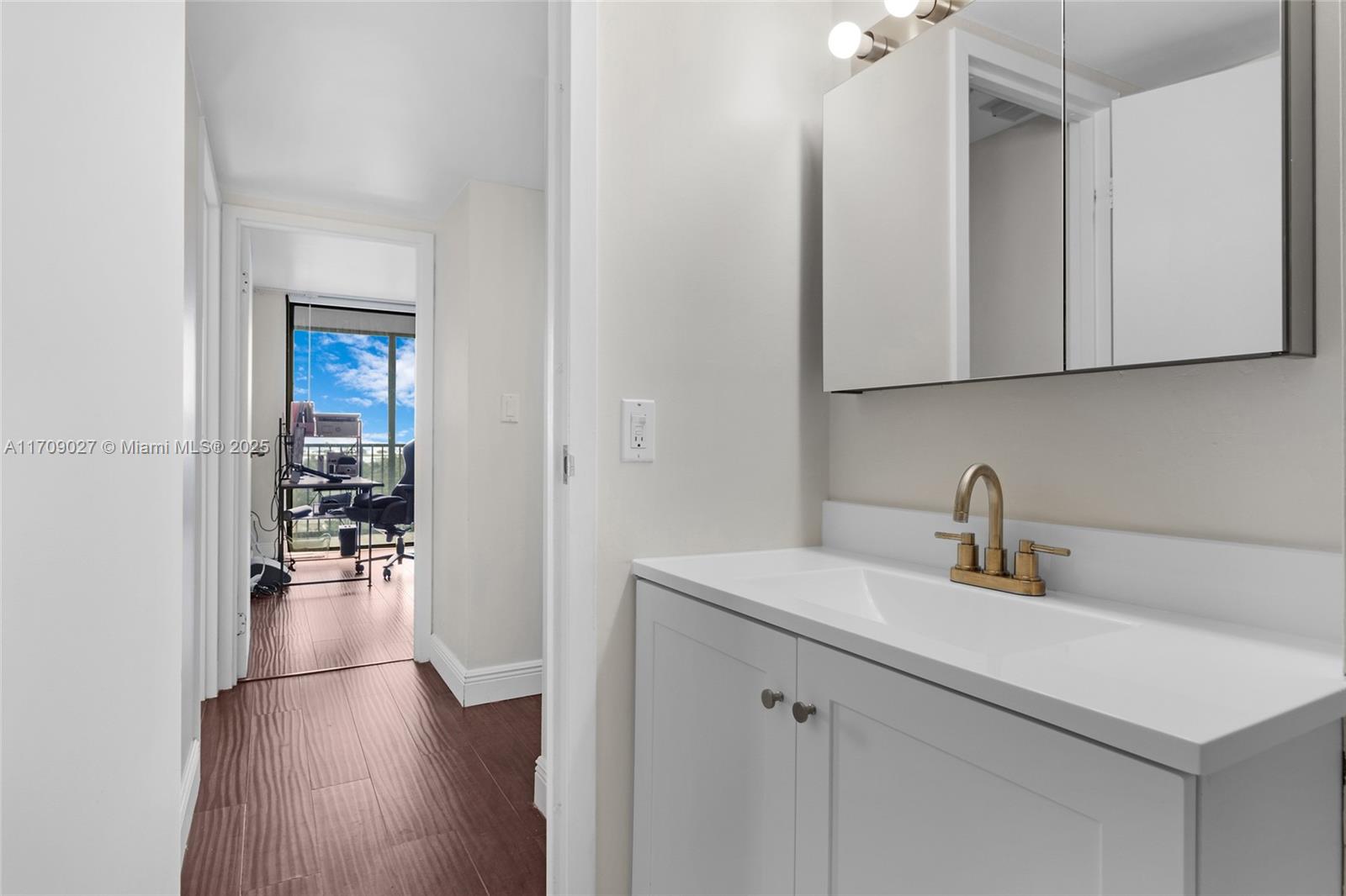 DORSET HOUSE CONDO - Residential