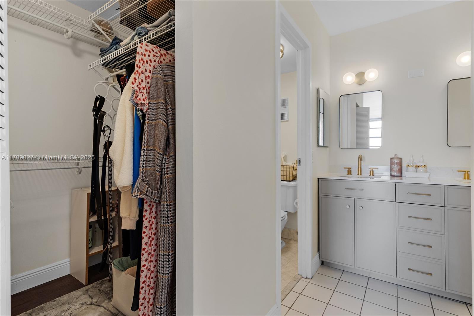 DORSET HOUSE CONDO - Residential
