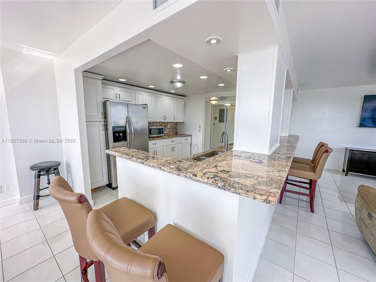 OCEANVIEW PARK CONDO - Residential Lease