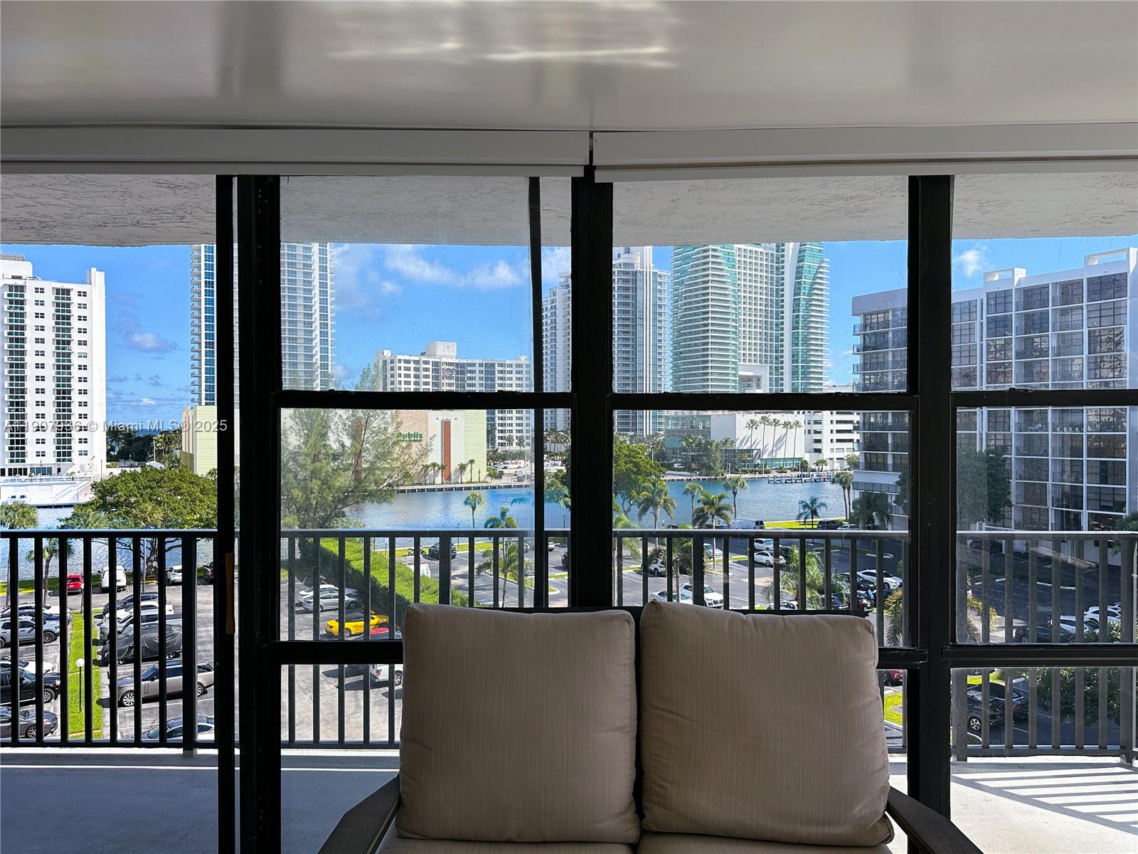 OCEANVIEW PARK CONDO - Residential Lease