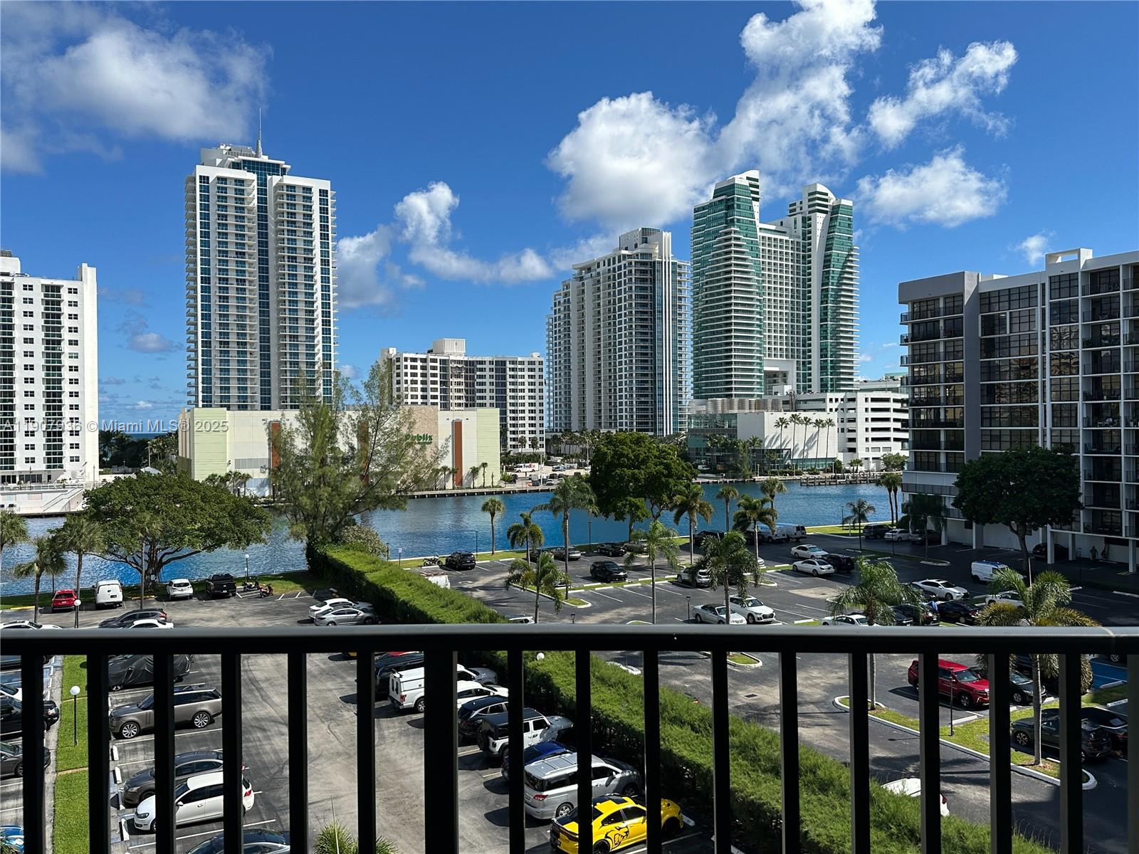 OCEANVIEW PARK CONDO - Residential Lease