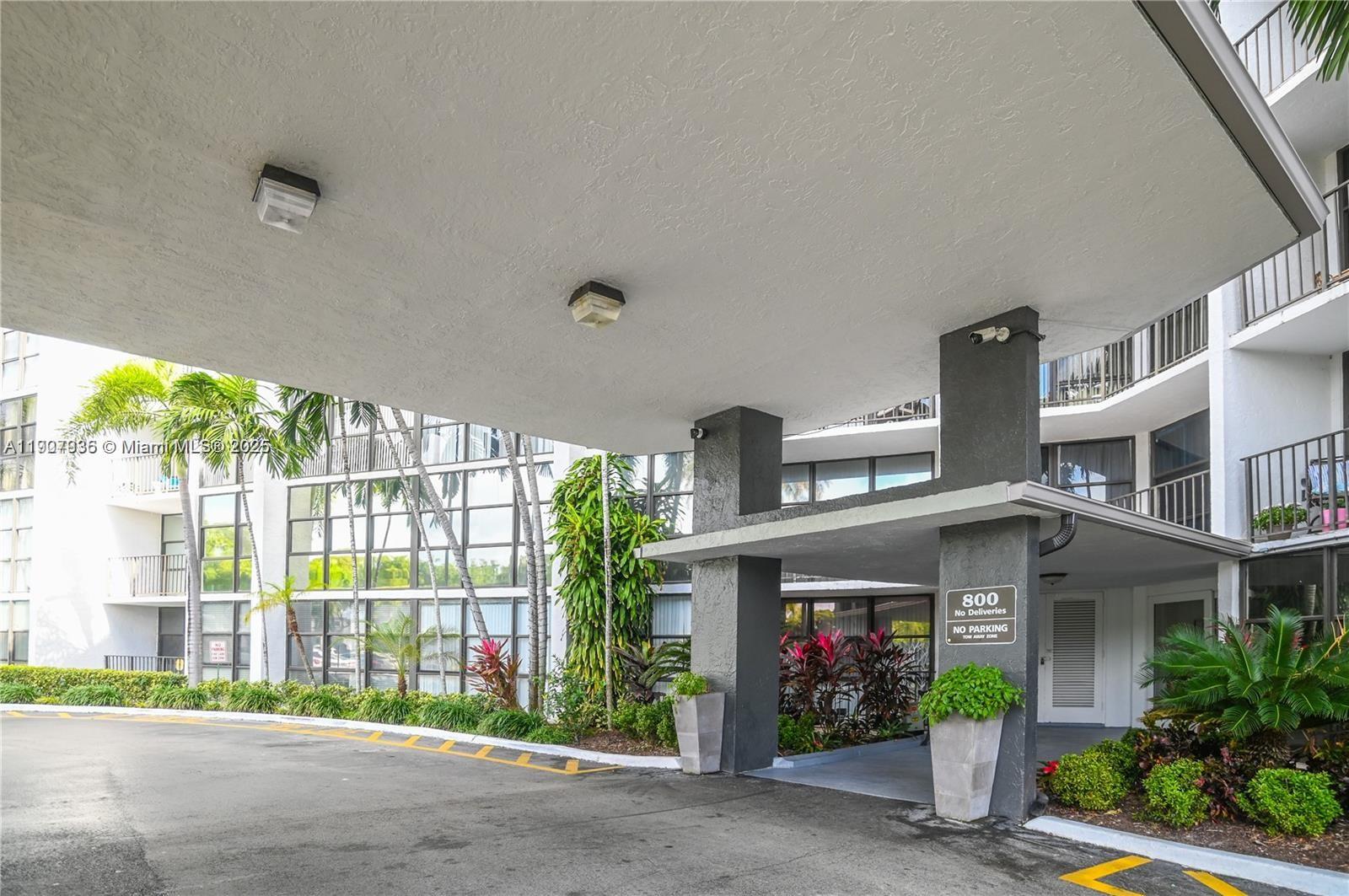 OCEANVIEW PARK CONDO - Residential Lease