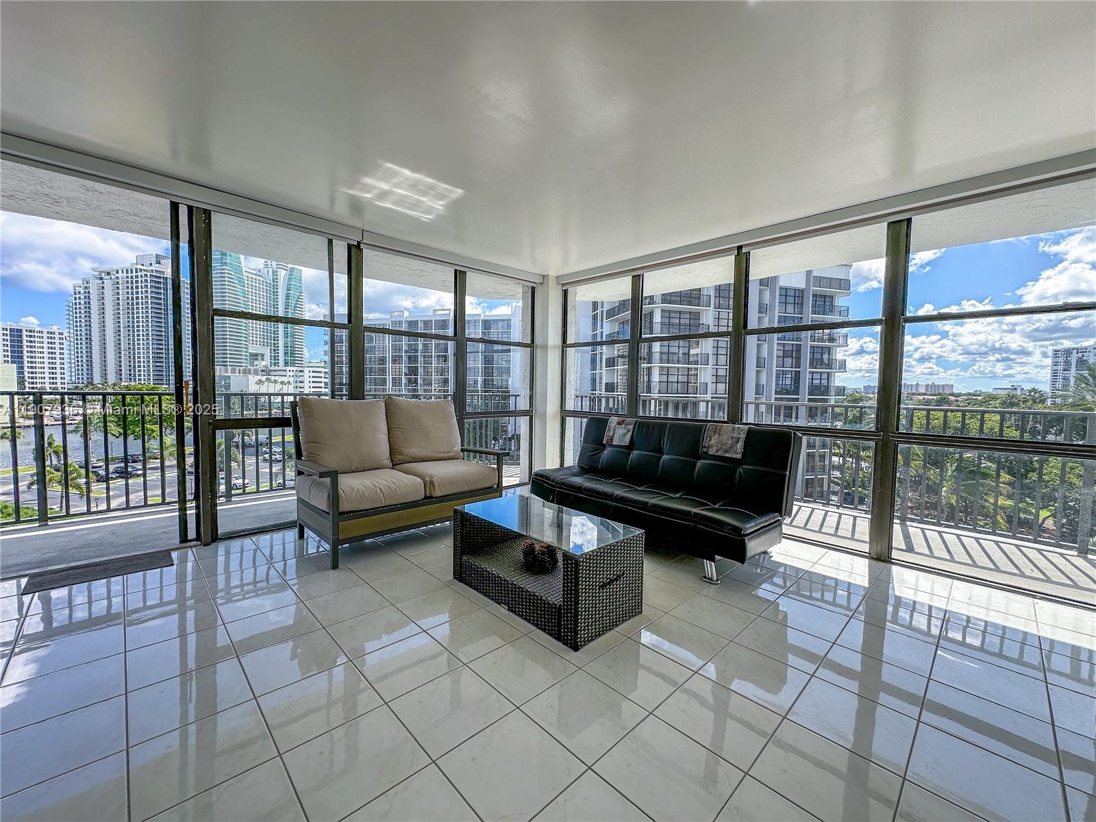 OCEANVIEW PARK CONDO - Residential Lease