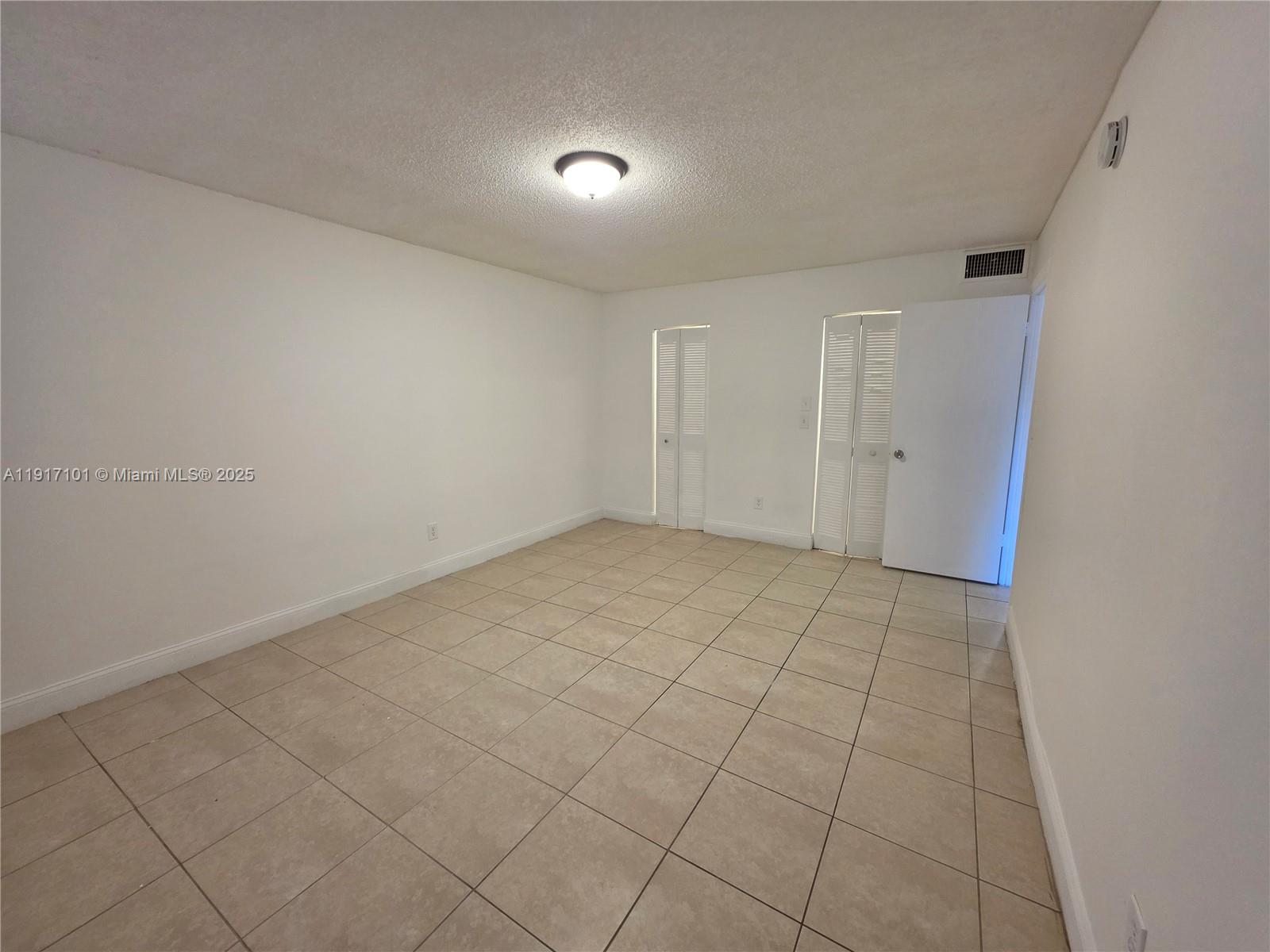 BROOKFIELD SQUARE CONDO - Residential