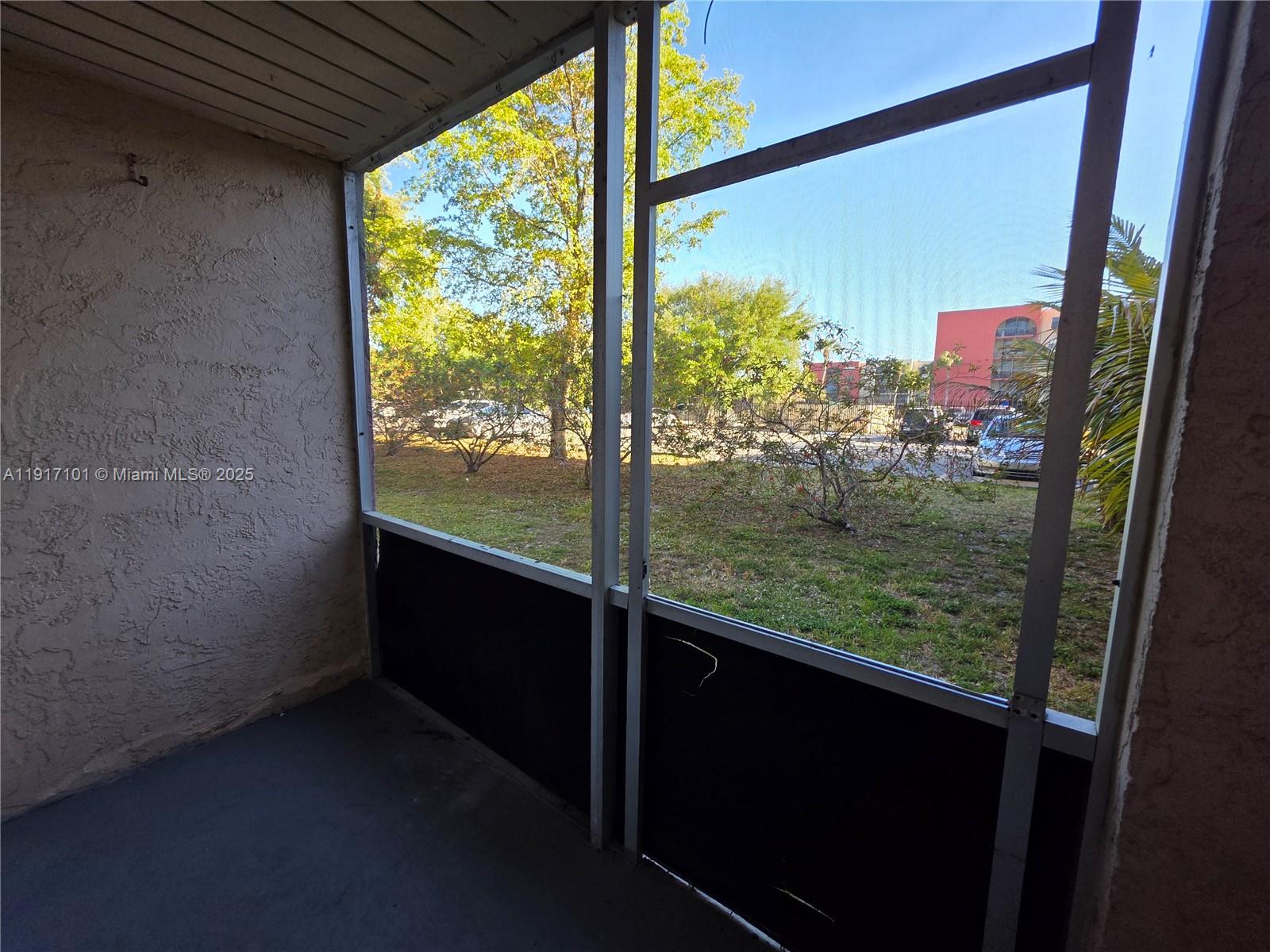 BROOKFIELD SQUARE CONDO - Residential